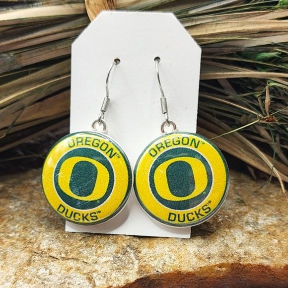 Oregon Ducks Earrings University of Oregon NCAA Souvenir Alumni Accessories Drop - Picture 1 of 3